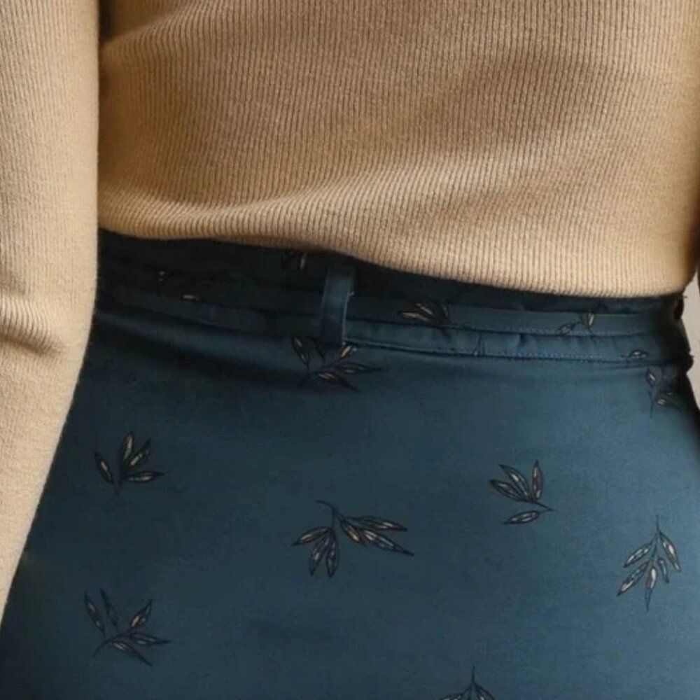Naomi Blue Foliage Wrap Skirt - Picture 6 of 8